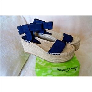 Vince Abby Open Toe Suede Wedge Sandal SIZE 8